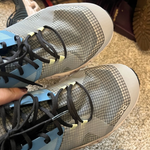 On Running x Shift Cloudtec Helion Blue and Gray Shoes - Picture 7 of 9